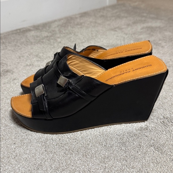 Robert Clergerie Black Leather Wedge Buckle Heel Size 10 - Picture 3 of 6